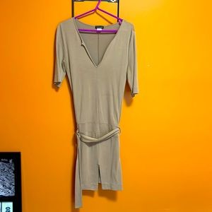 Venus belted dress. Size L. Front slit.